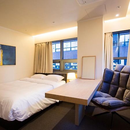 Uh Suite The Jongno Seoul Exteriör bild