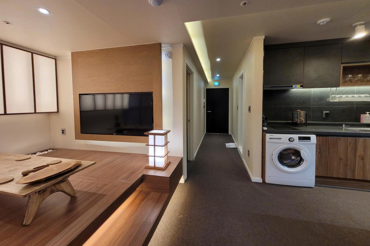 Uh Suite The Jongno Seoul Exteriör bild