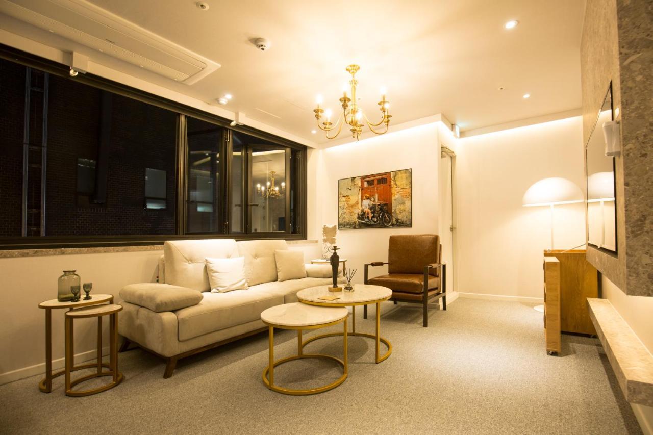 Uh Suite The Jongno Seoul Exteriör bild